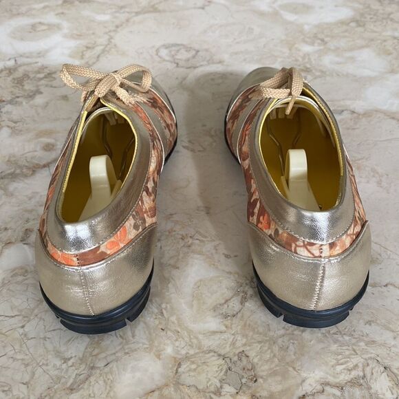 Vintage Amalfi By Rangoni Italian Gold & Floral Sneakers - Picture 6 of 9